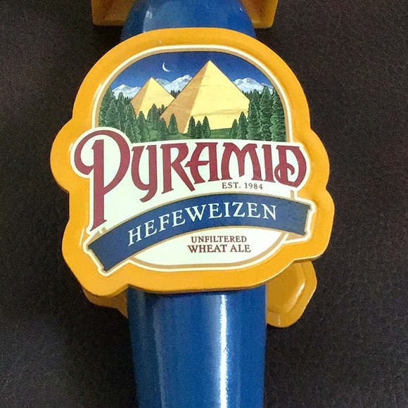 🍻 Pyramid Hefeweizen Ceramic Tap Handle, 11 1/2” - Picture 3 of 5